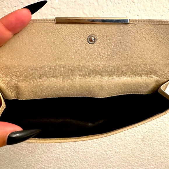 Gucci Monogram Long Wallet - Picture 5 of 9